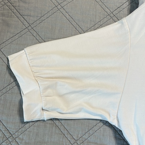 Old Navy Active Wear Cropped 1/2 Sleeve Lightweight Sweatshirt Size M - Picture 9 of 9